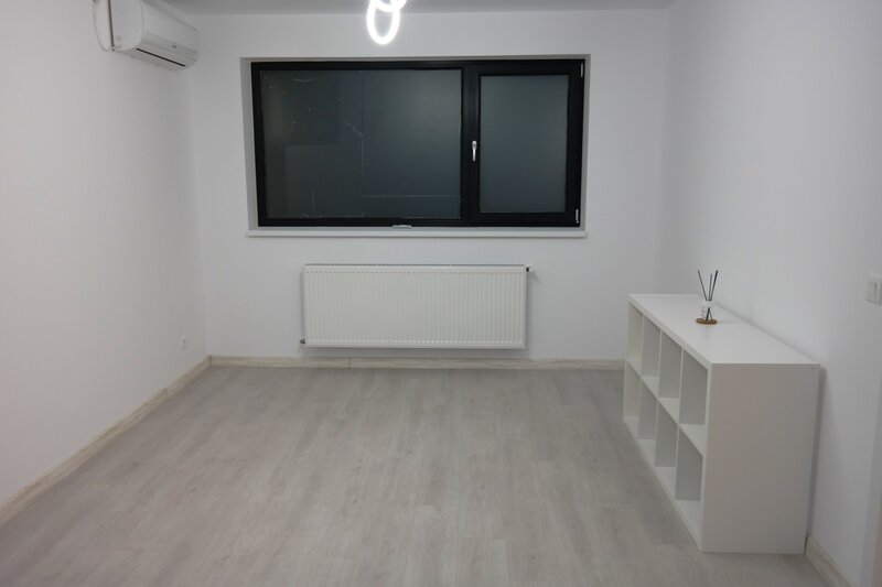 Complex Hils Brauner, doar 7min metrou Teclu,include parcare!